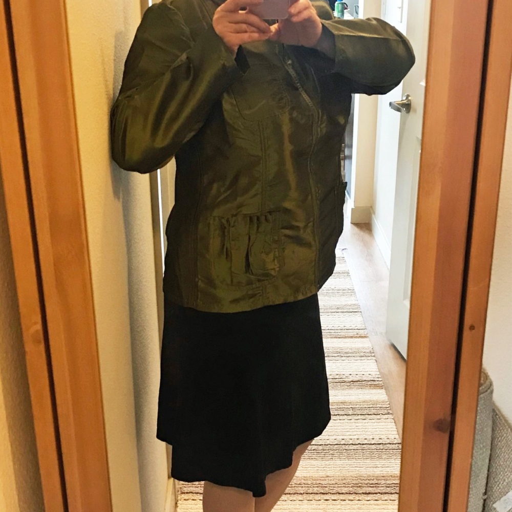 SALE!! Chico's Lightweight Shiny Green Jacket